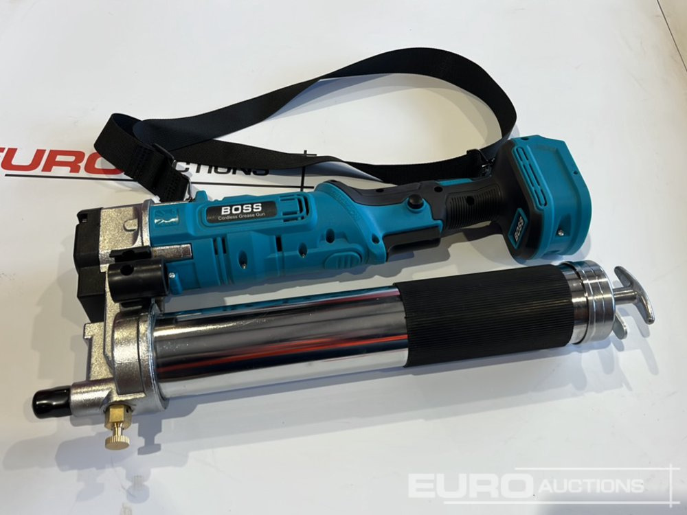 Строительное оборудование Unused Boss 21 Volt Lithium Battery Cordless Grease Gun, 2 Batteries, Case, Shoulder Strap, Extension Pieces & Fittings: фото 10