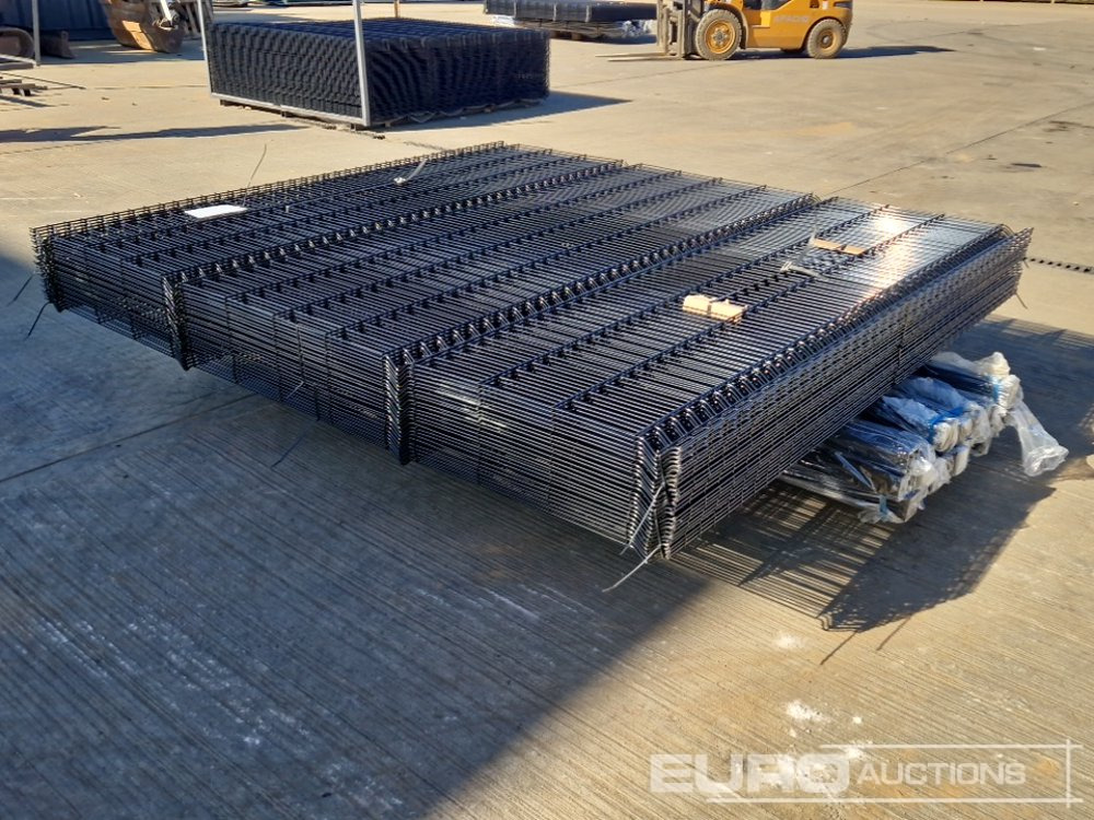 Unused Galvanised & Powder Coated Heavy Duty (5mm) Wire Mesh Fencing, 25 x H2.4m x W2.2m Panels, 26 x 60mm x 60mm x3m Posts, with Fittings (Black) - Оборудование для гаражей/ Мастерских: фото 3 Unused Galvanised & Powder Coated Heavy Duty (5mm) Wire Mesh Fencing, 25 x H2.4m x W2.2m Panels, 26 x 60mm x 60mm x3m Posts, with Fittings (Black) - Оборудование для гаражей/ Мастерских: фото 3