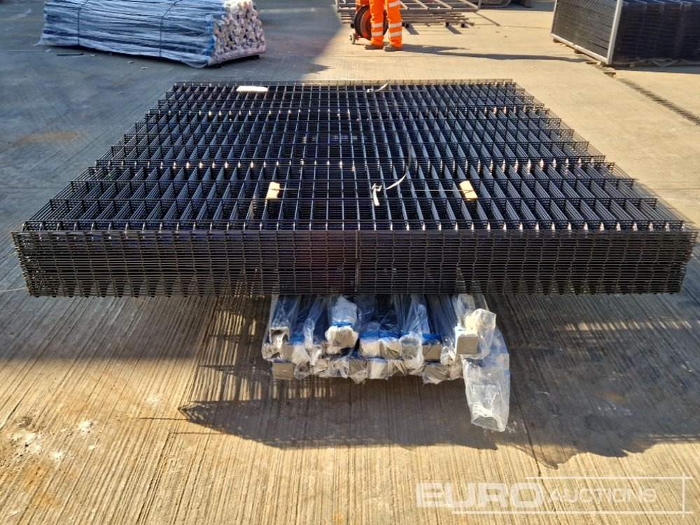 Unused Galvanised & Powder Coated Heavy Duty (5mm) Wire Mesh Fencing, 25 x H2.4m x W2.2m Panels, 26 x 60mm x 60mm x3m Posts, with Fittings (Black) - Оборудование для гаражей/ Мастерских: фото 4 Unused Galvanised & Powder Coated Heavy Duty (5mm) Wire Mesh Fencing, 25 x H2.4m x W2.2m Panels, 26 x 60mm x 60mm x3m Posts, with Fittings (Black) - Оборудование для гаражей/ Мастерских: фото 4
