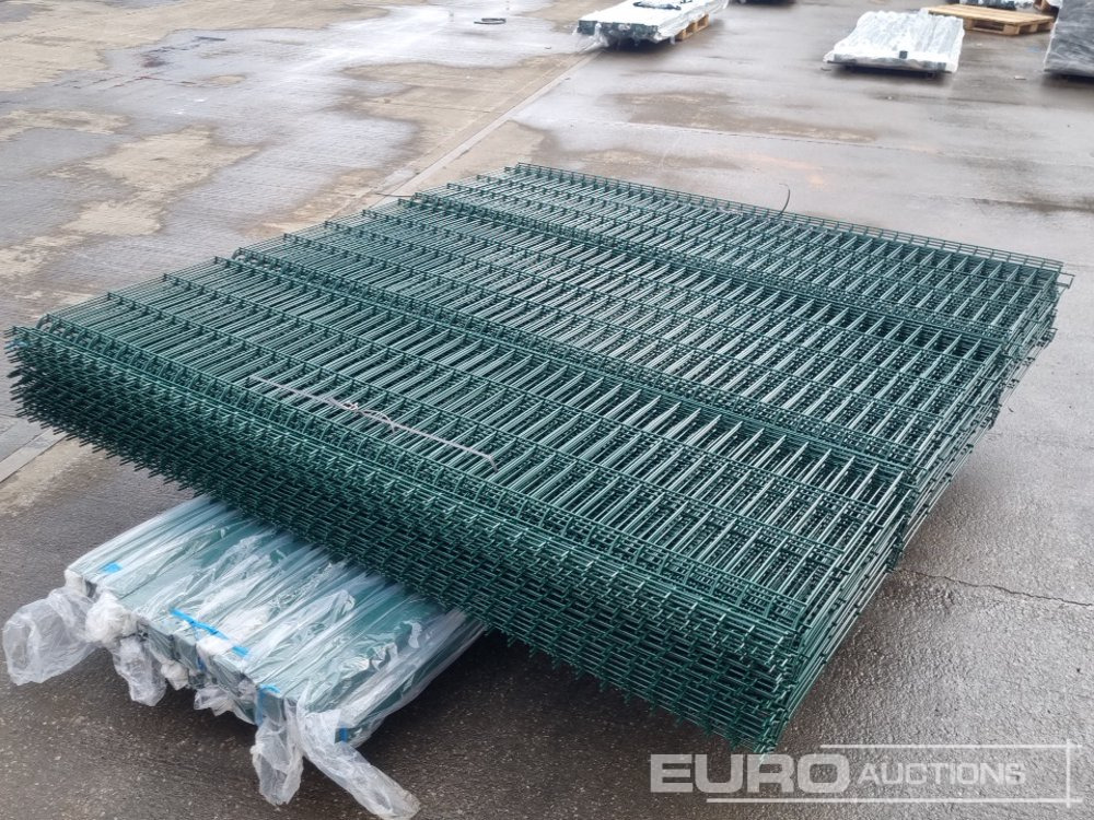 Строительное оборудование Unused Galvanised & Powder Coated Heavy Duty (5mm) Wire Mesh Fencing, 25 x H2.4m x W2.2m Panels, 26 x 60mm x 60mm x3m Posts, with Fittings (Green): фото 22