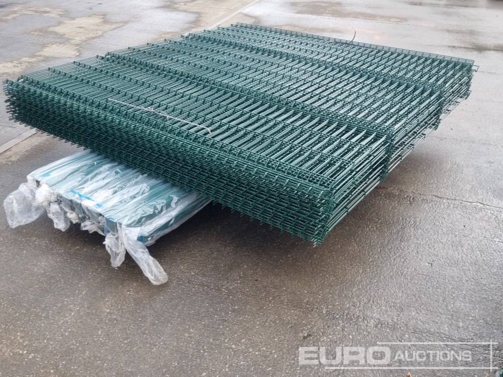 Строительное оборудование Unused Galvanised & Powder Coated Heavy Duty (5mm) Wire Mesh Fencing, 25 x H2.4m x W2.2m Panels, 26 x 60mm x 60mm x3m Posts, with Fittings (Green): фото 16