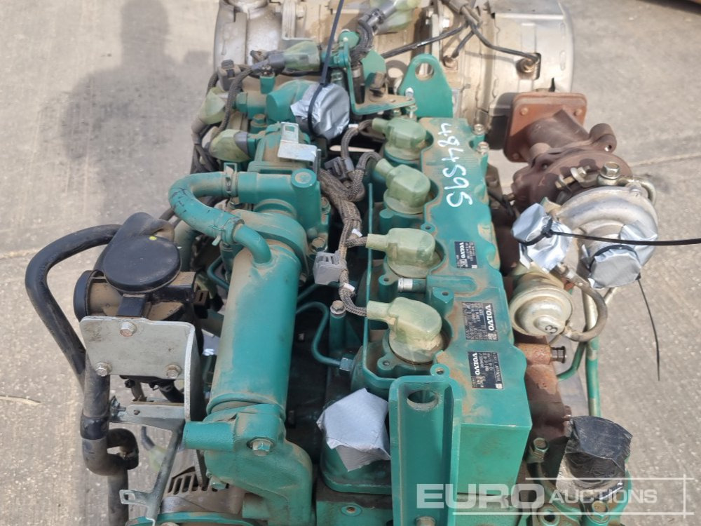 Двигатель Volvo 4 Cylinder Engine: фото 10