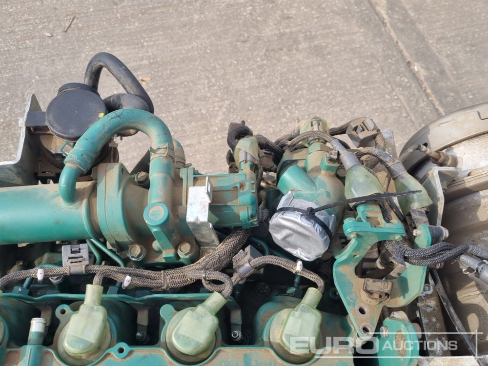 Двигатель Volvo 4 Cylinder Engine: фото 12