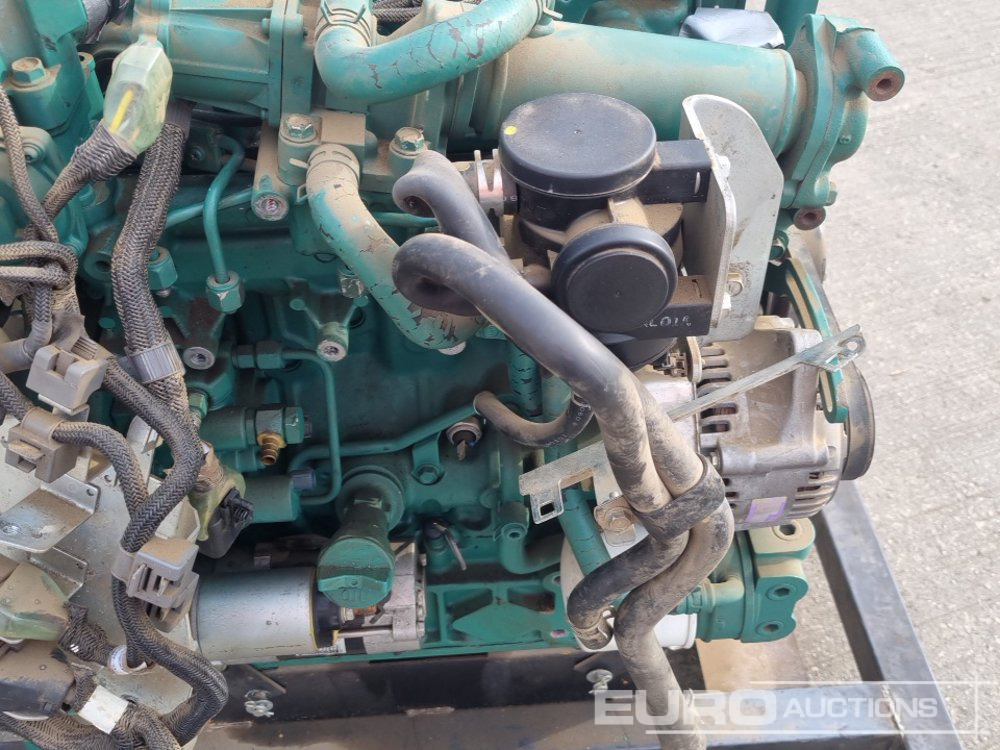 Двигатель Volvo 4 Cylinder Engine: фото 18
