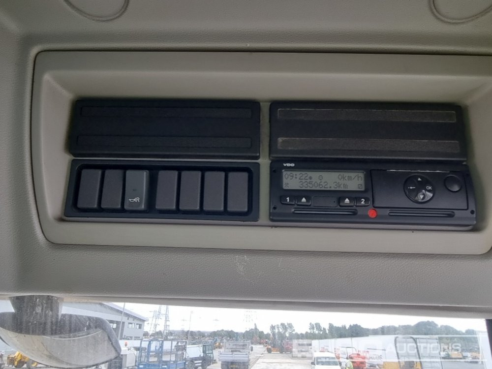 Грузовик-цистерна Volvo FL290: фото 43