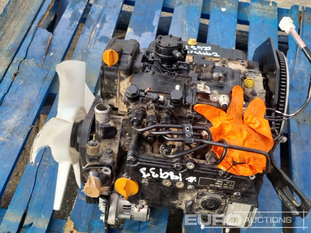 Yanmar 3 Cylinder Engine - Двигатель: фото 2 Yanmar 3 Cylinder Engine - Двигатель: фото 2