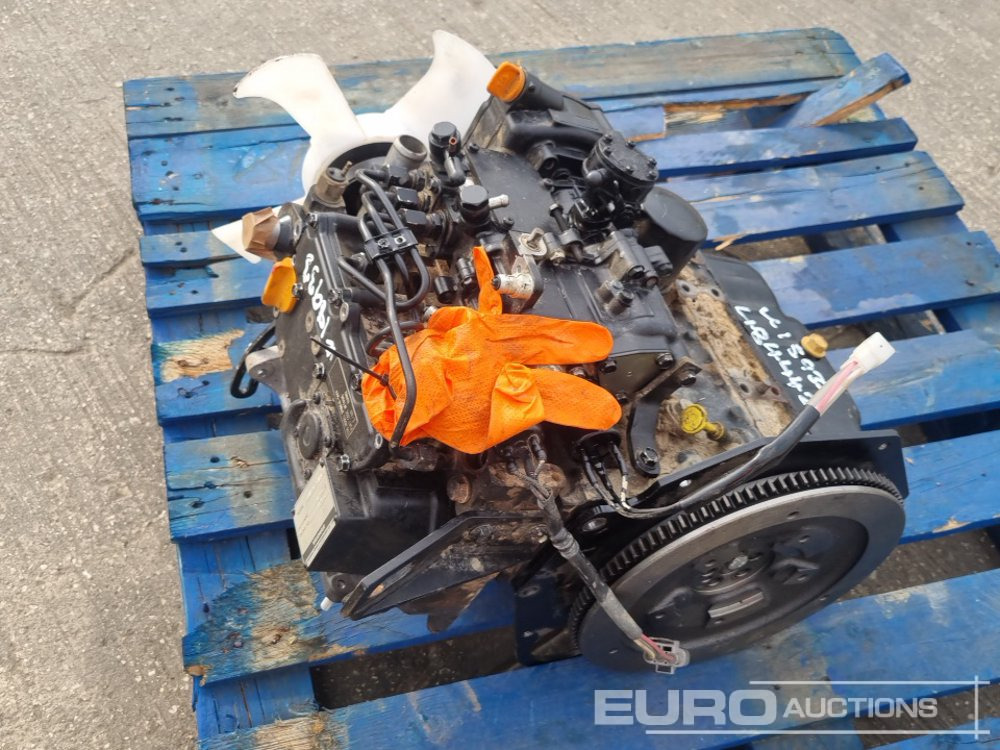 Yanmar 3 Cylinder Engine - Двигатель: фото 3 Yanmar 3 Cylinder Engine - Двигатель: фото 3