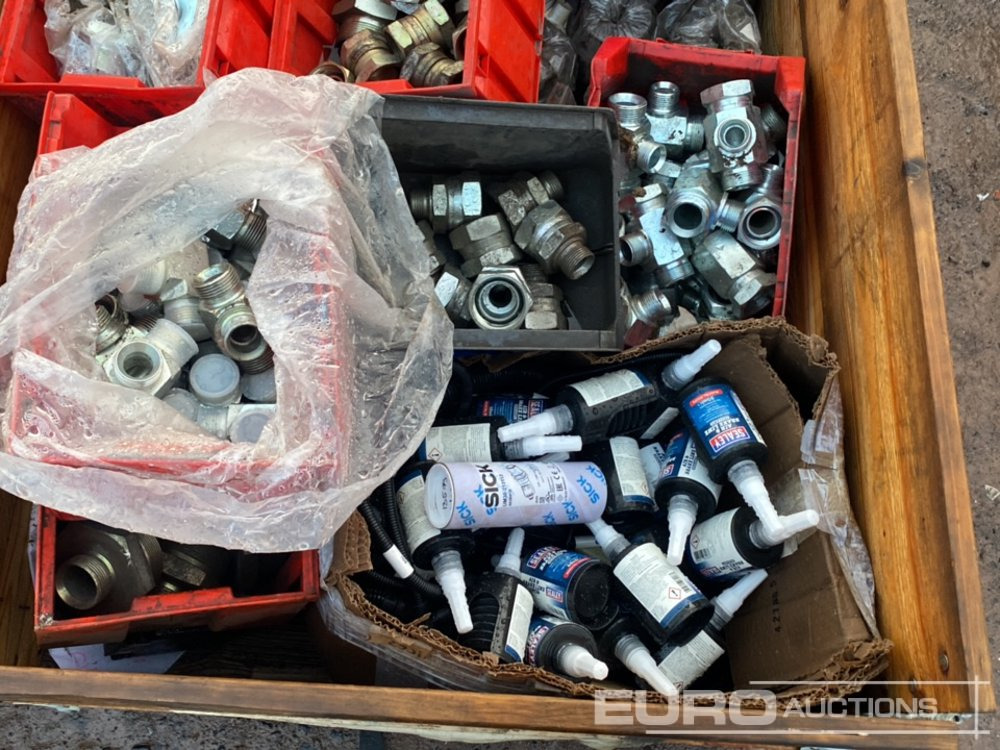 Запчасти Pallet of Fittings & Parts (2 of): фото 8 Запчасти Pallet of Fittings & Parts (2 of): фото 8