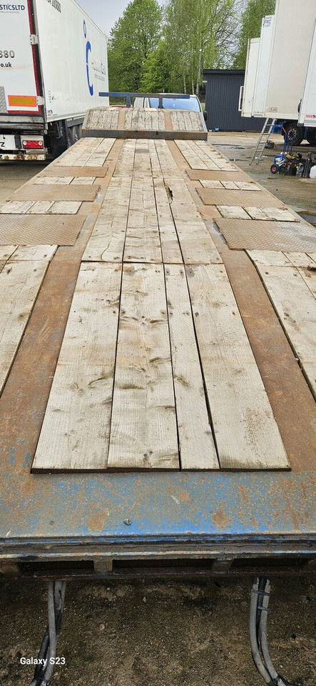 Diversen MAC Trailer - Низкорамный полуприцеп: фото 4 Diversen MAC Trailer - Низкорамный полуприцеп: фото 4