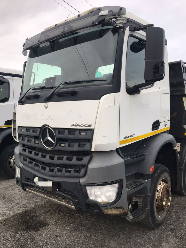 Mercedes-Benz Actros 3240 Tipper - Самосвал: фото 1 Mercedes-Benz Actros 3240 Tipper - Самосвал: фото 1