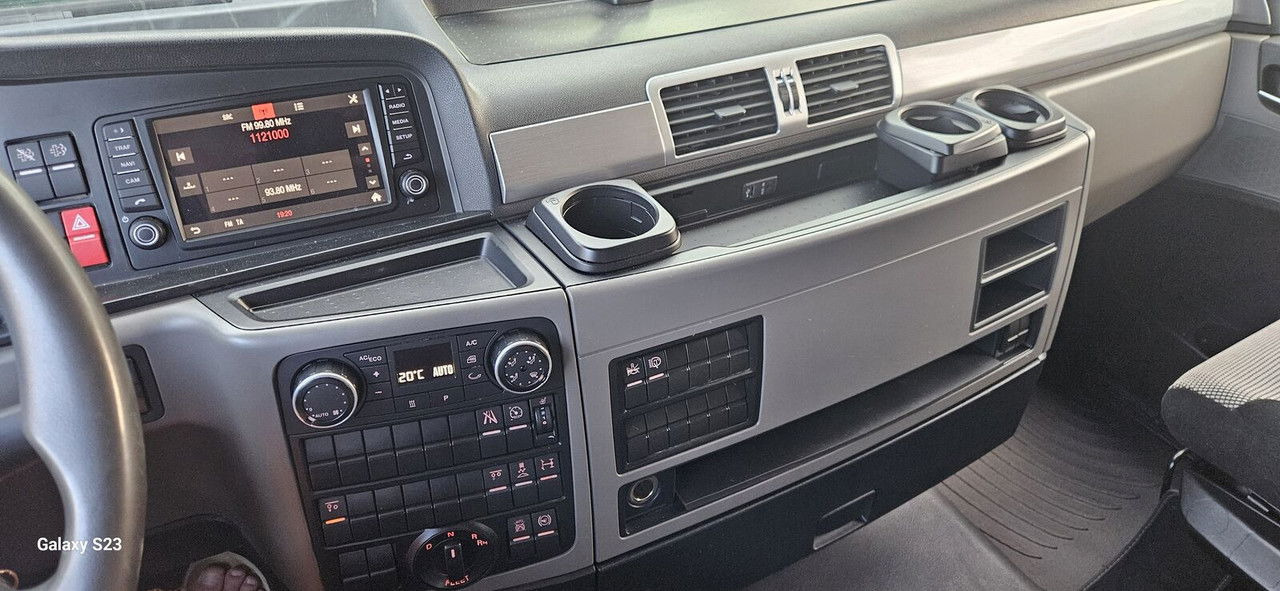 Тягач MAN TGX 26 26.470: фото 14 Тягач MAN TGX 26 26.470: фото 14