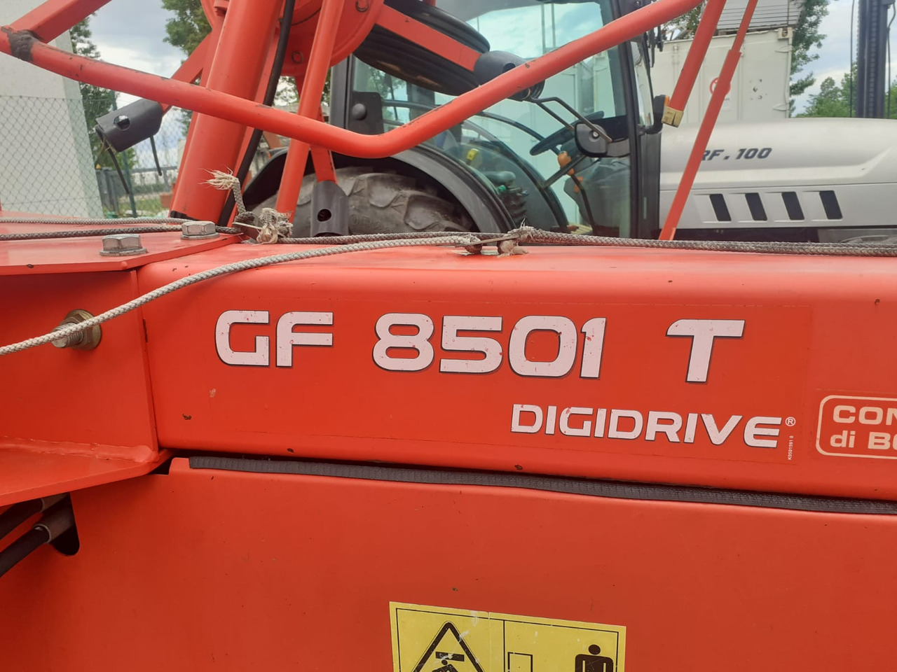 Voltafieno usato Kuhn GF 8501 T - Сеноворошилка: фото 3 Voltafieno usato Kuhn GF 8501 T - Сеноворошилка: фото 3