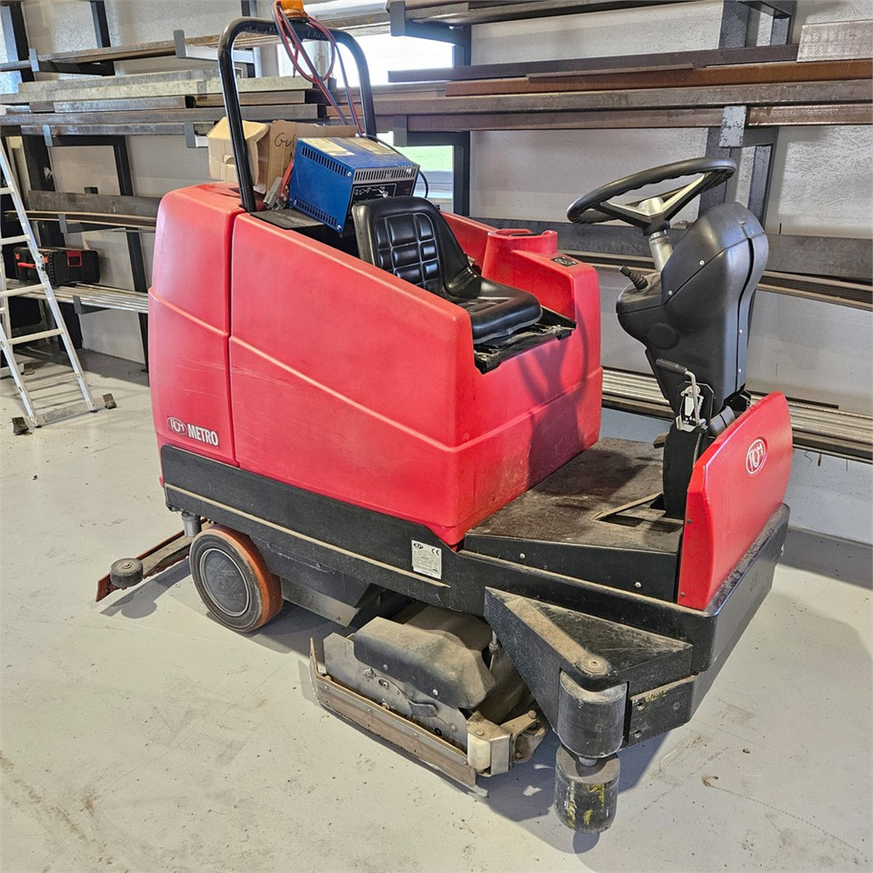 ABC RCM Metro 1102 RN Lavasciuga Scrubber - Поломоечная машина: фото 1 ABC RCM Metro 1102 RN Lavasciuga Scrubber - Поломоечная машина: фото 1