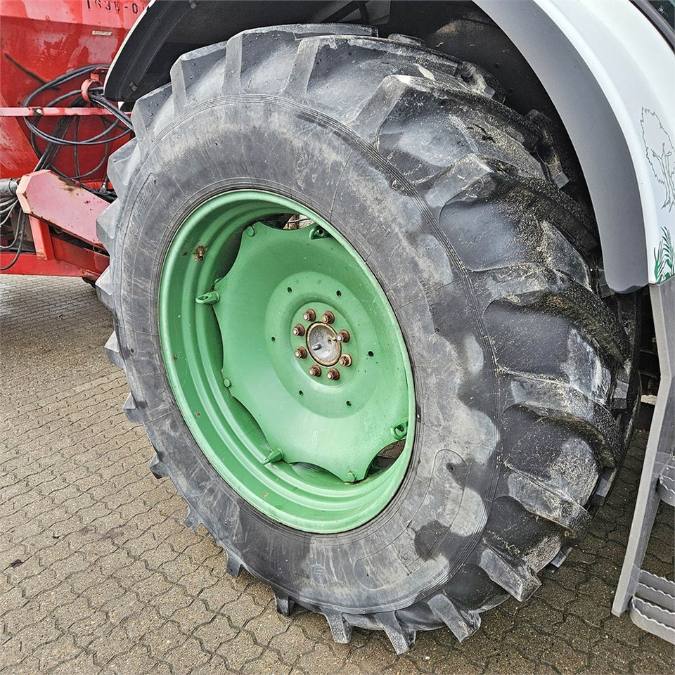 Трактор Claas Ares 697: фото 30