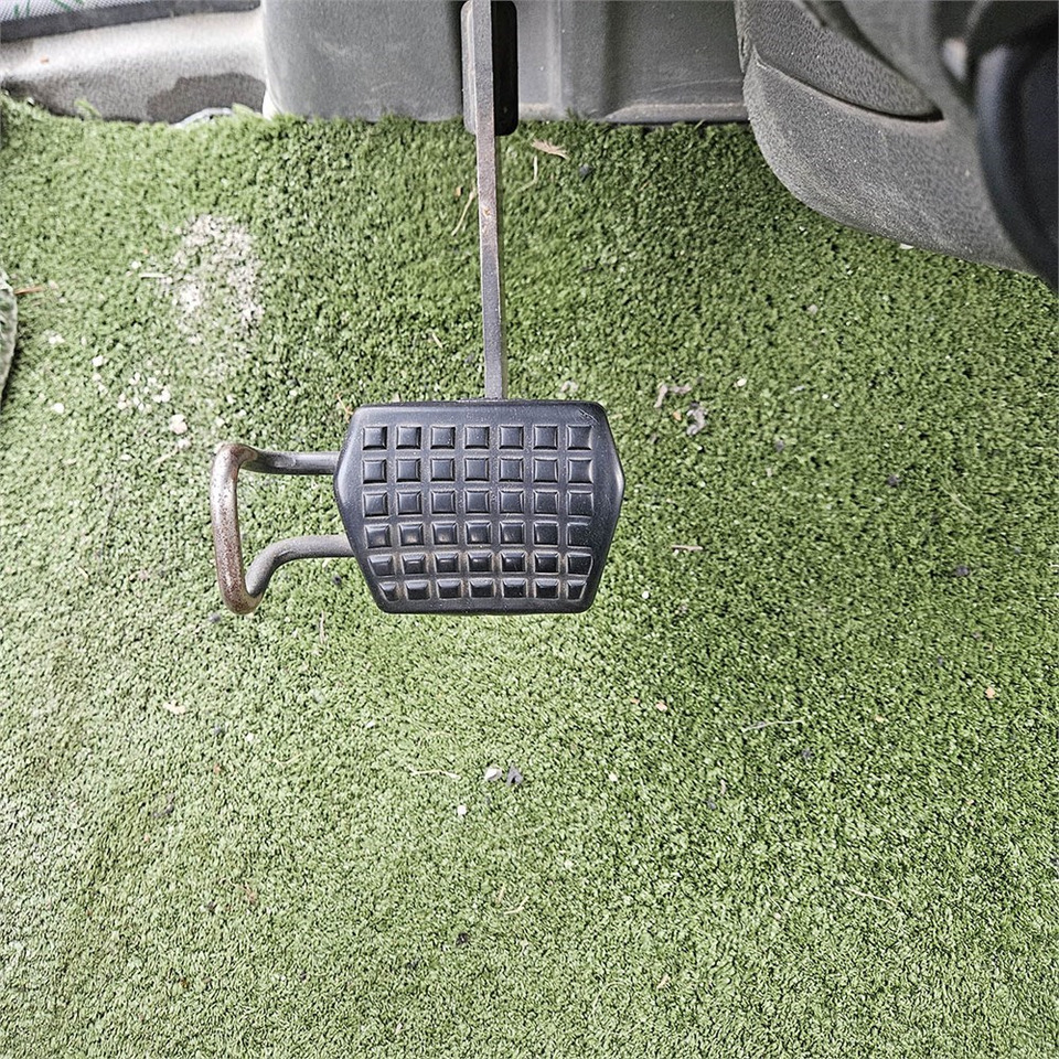 Трактор Claas Ares 697: фото 23