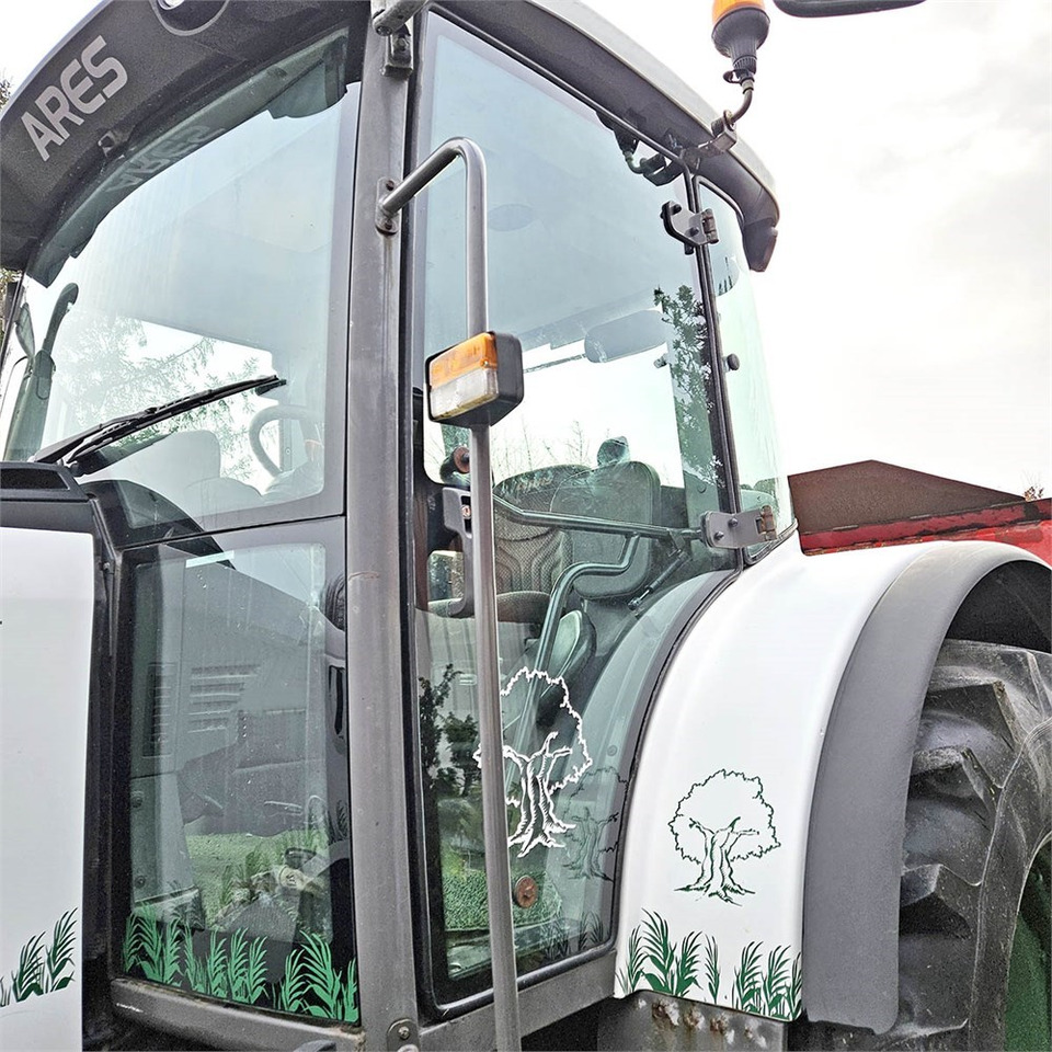 Трактор Claas Ares 697: фото 8