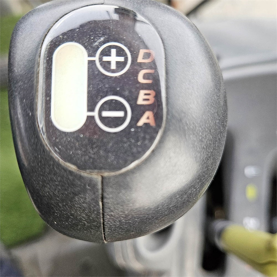 Трактор Claas Ares 697: фото 24