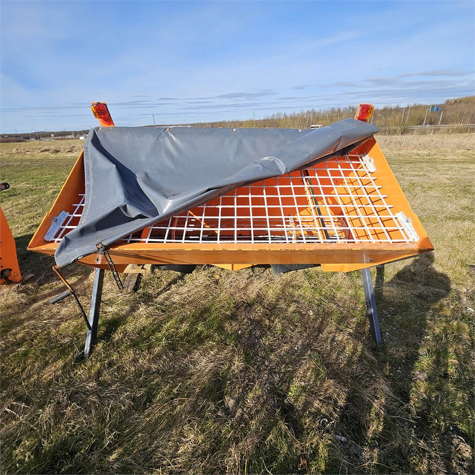 Epoke SNOWLINE TSL 16 - Разбрасыватель песка/ Соли: фото 3 Epoke SNOWLINE TSL 16 - Разбрасыватель песка/ Соли: фото 3