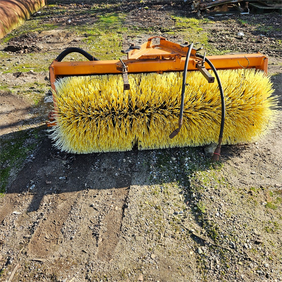 HWH HF 1A 1500 - Щетка: фото 2 HWH HF 1A 1500 - Щетка: фото 2