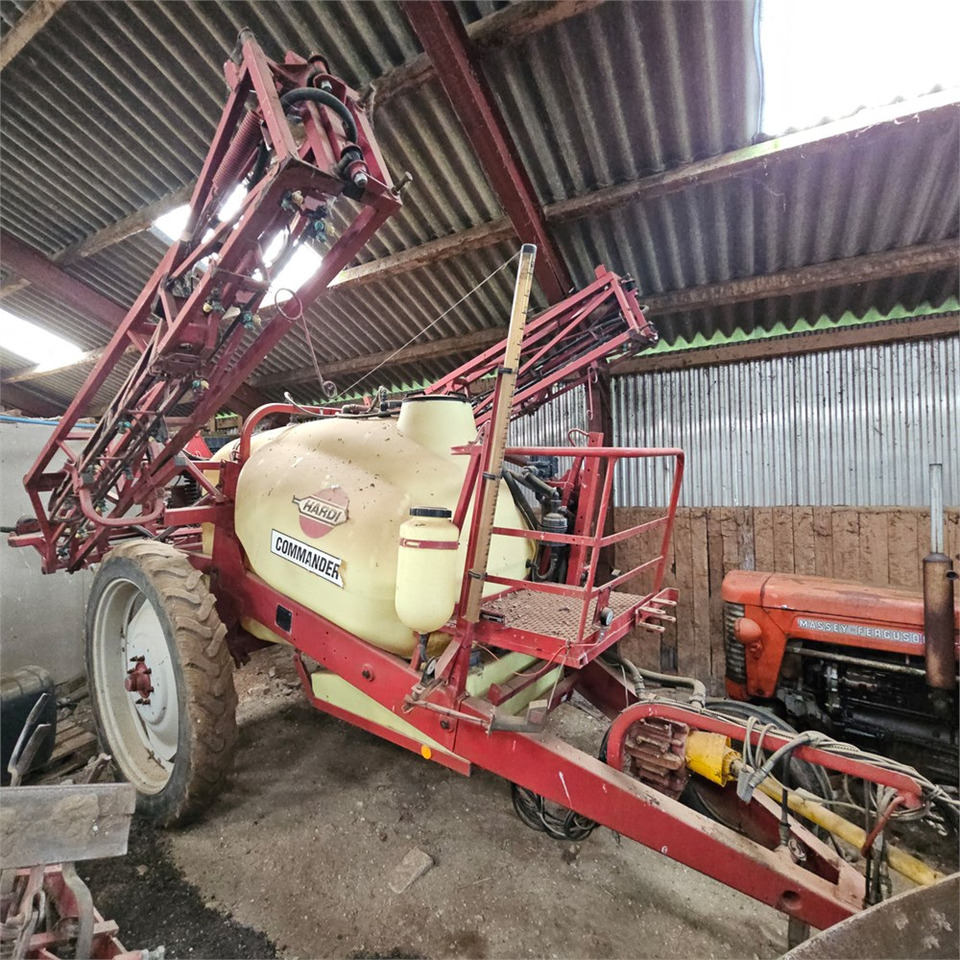 Hardi CM2 Commander 2.800 l - Опрыскиватель: фото 1 Hardi CM2 Commander 2.800 l - Опрыскиватель: фото 1