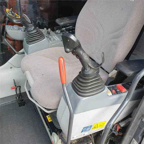 Колёсный экскаватор Hitachi ZX145 WT-6: фото 22