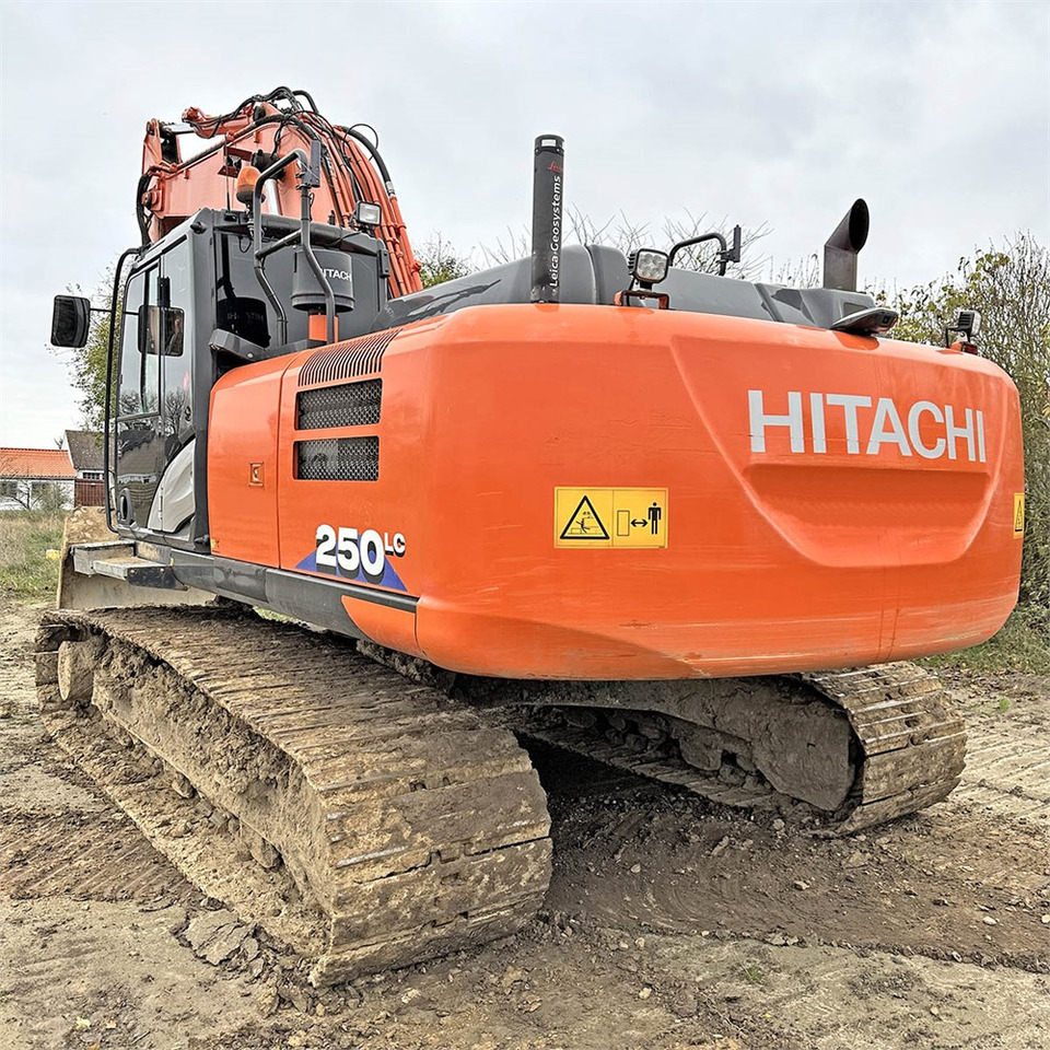 Hitachi ZX250 LC-6 - Гусеничный экскаватор: фото 3 Hitachi ZX250 LC-6 - Гусеничный экскаватор: фото 3