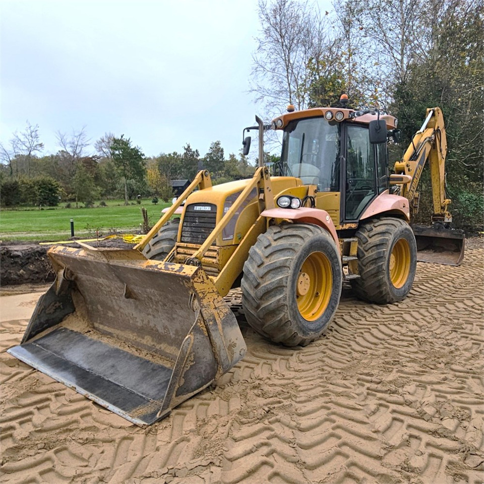 Hydrema 926 D - Экскаватор-погрузчик: фото 1 Hydrema 926 D - Экскаватор-погрузчик: фото 1