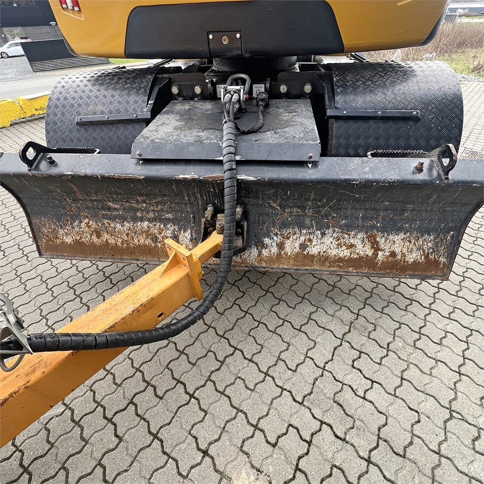 Колёсный экскаватор Hydrema MX16: фото 30 Колёсный экскаватор Hydrema MX16: фото 30