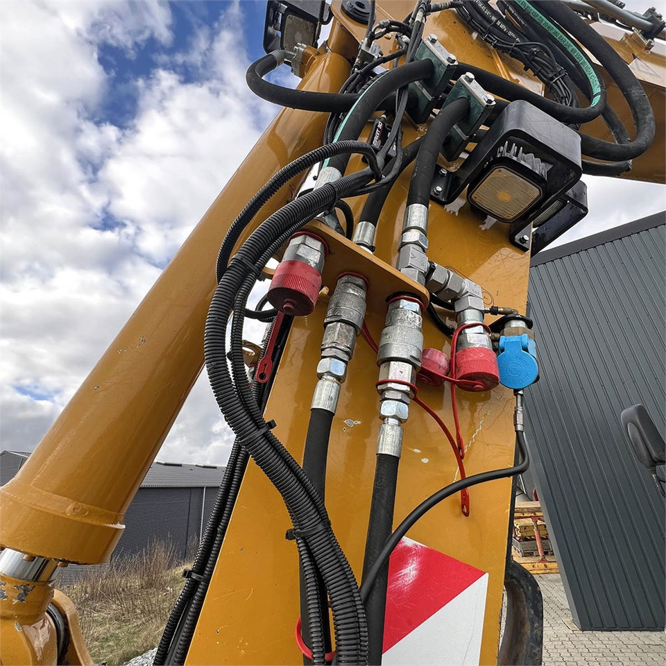 Колёсный экскаватор Hydrema MX16: фото 48 Колёсный экскаватор Hydrema MX16: фото 48