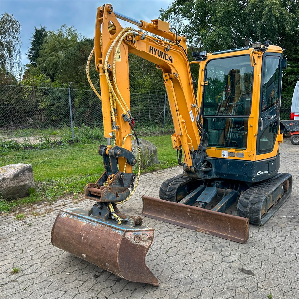 Hyundai Robex 25Z-9AK - Мини-экскаватор: фото 3 Hyundai Robex 25Z-9AK - Мини-экскаватор: фото 3