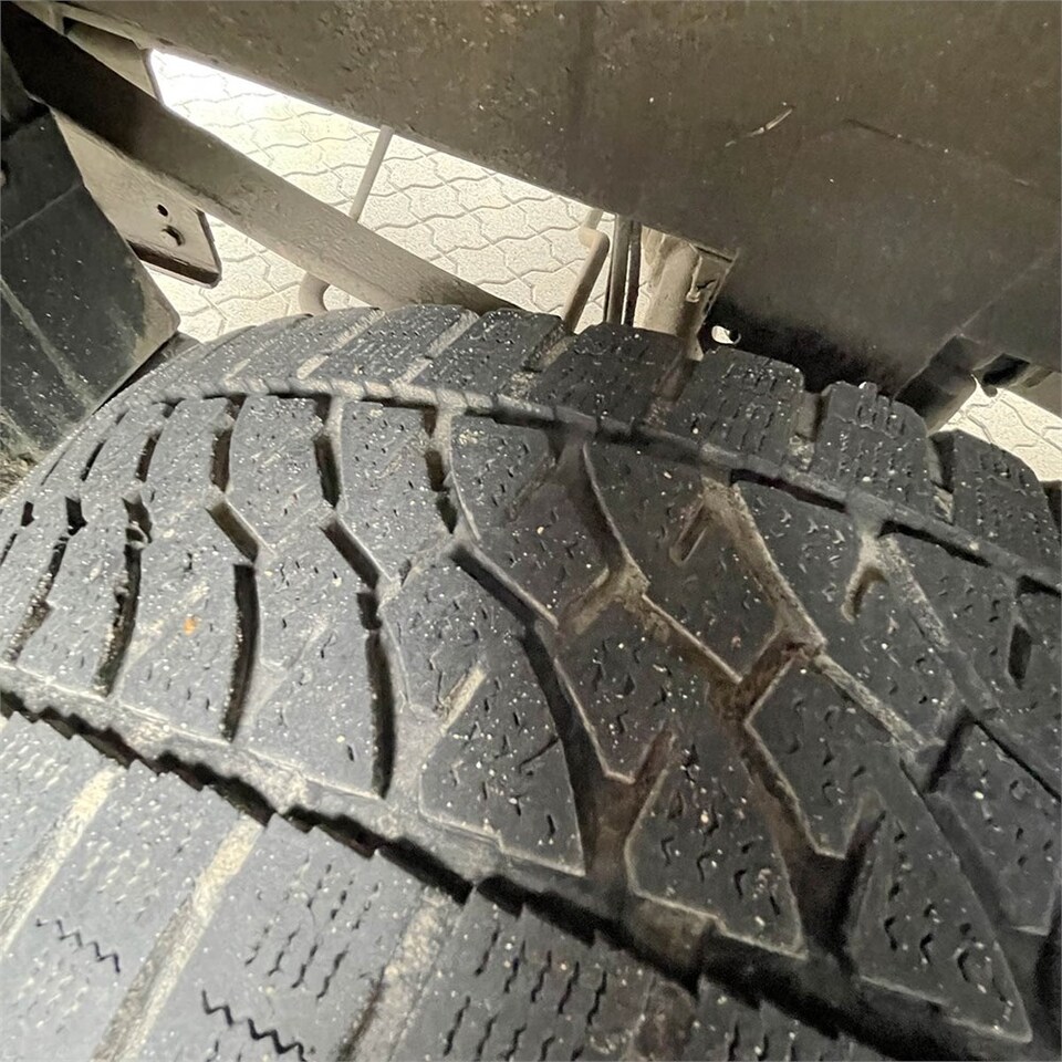 Цельнометаллический фургон Iveco 35-120 HI Matic: фото 36