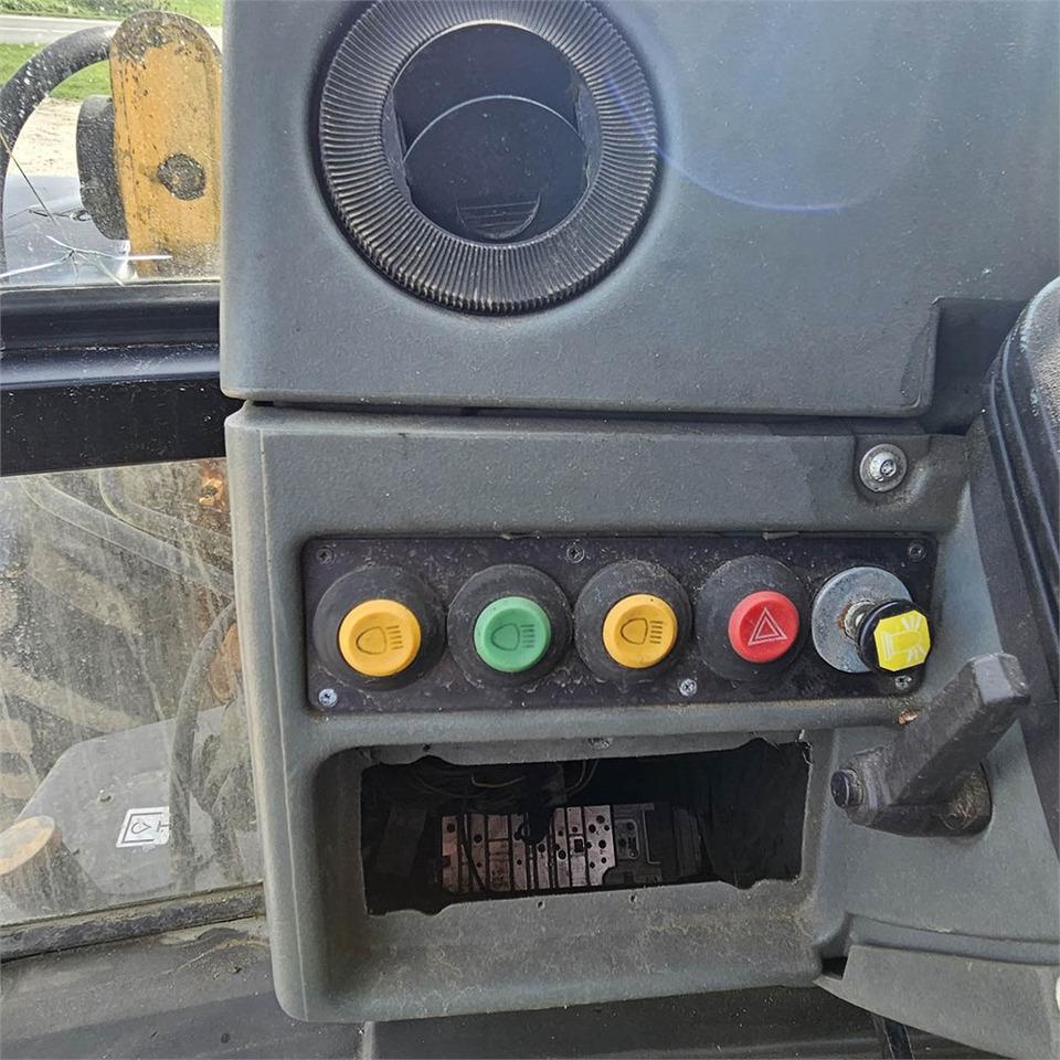 JCB 4CX eco T4i III B в лизинг JCB 4CX eco T4i III B: фото 17