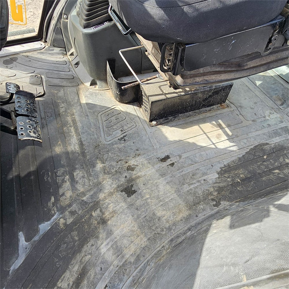 JCB 4CX eco T4i III B в лизинг JCB 4CX eco T4i III B: фото 16