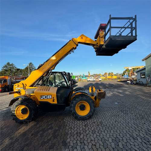JCB 533-105 - Телескопический погрузчик: фото 3 JCB 533-105 - Телескопический погрузчик: фото 3