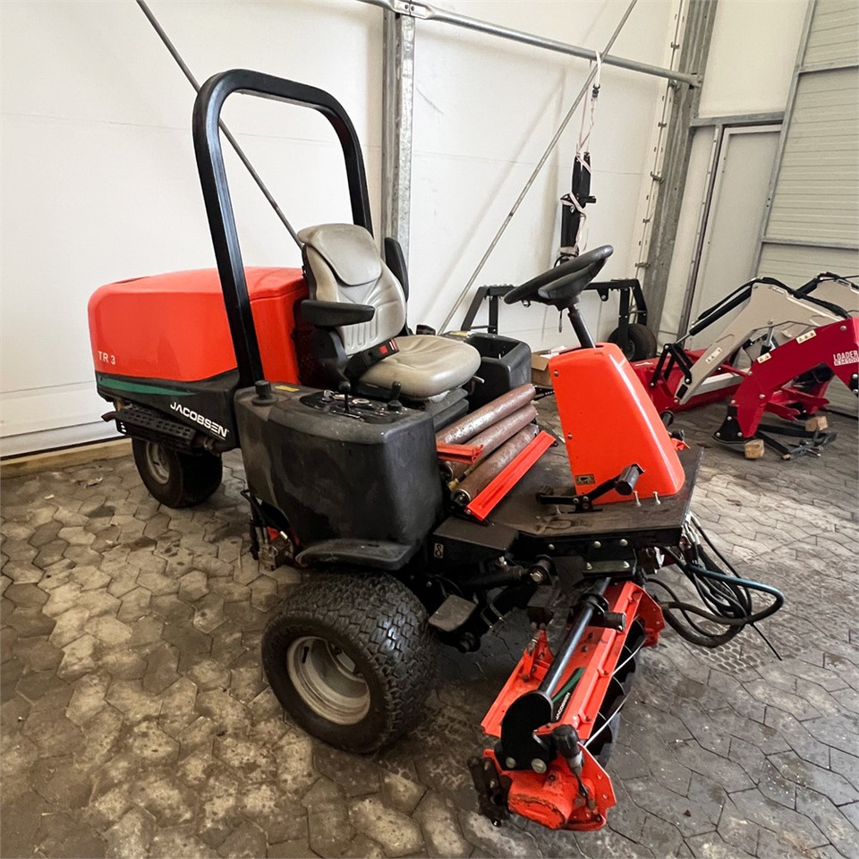 Jacobsen AR3 - Газонокосилка: фото 3 Jacobsen AR3 - Газонокосилка: фото 3