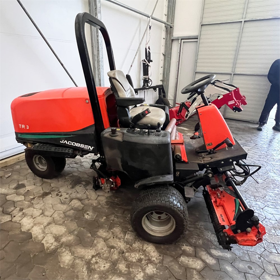 Jacobsen AR3 - Газонокосилка: фото 4 Jacobsen AR3 - Газонокосилка: фото 4