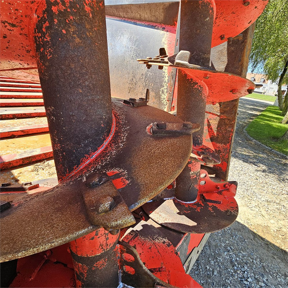 Техника для внесения удобрений Jeantil EVR 18 - 14: фото 19 Техника для внесения удобрений Jeantil EVR 18 - 14: фото 19