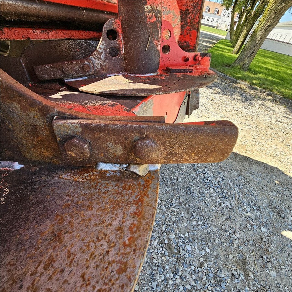 Техника для внесения удобрений Jeantil EVR 18 - 14: фото 18 Техника для внесения удобрений Jeantil EVR 18 - 14: фото 18