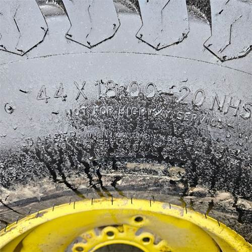 John Deere 2 styk - Трактор: фото 3 John Deere 2 styk - Трактор: фото 3