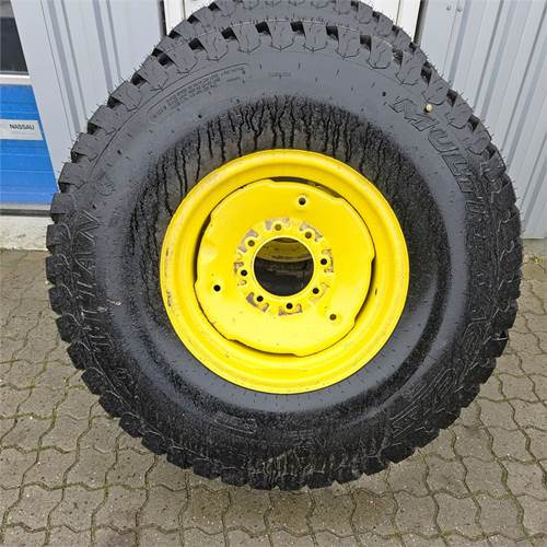 John Deere 2 styk - Трактор: фото 1 John Deere 2 styk - Трактор: фото 1