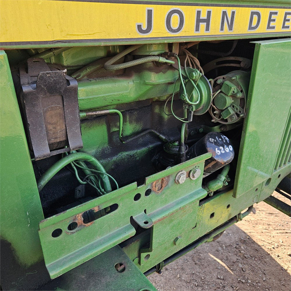 Трактор John Deere 2040: фото 20