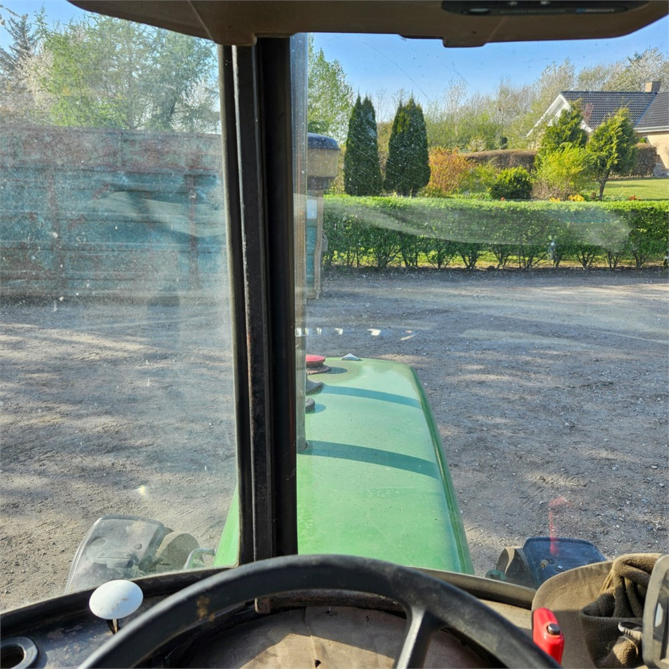 Трактор John Deere 2040: фото 17