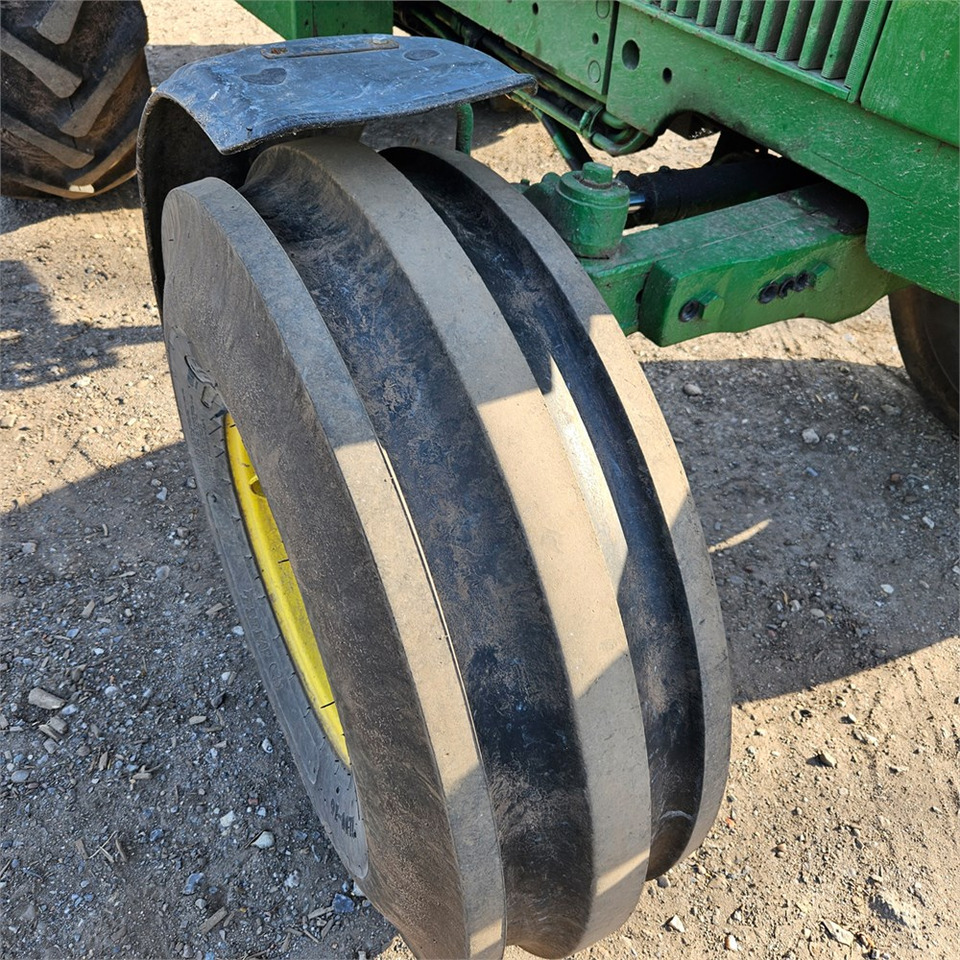 Трактор John Deere 2040: фото 22