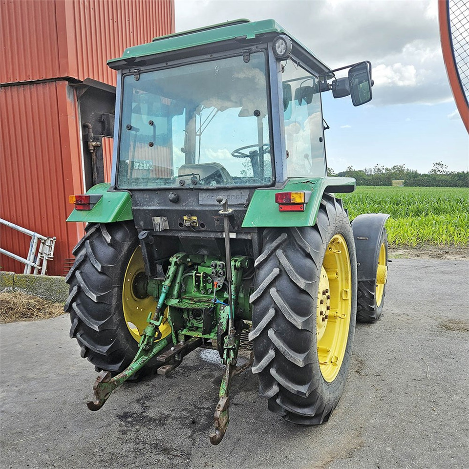 John Deere 2850 MFWD - Трактор: фото 3 John Deere 2850 MFWD - Трактор: фото 3