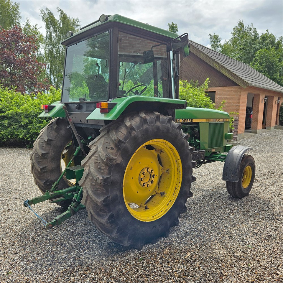 John Deere 3040 - Трактор: фото 5 John Deere 3040 - Трактор: фото 5