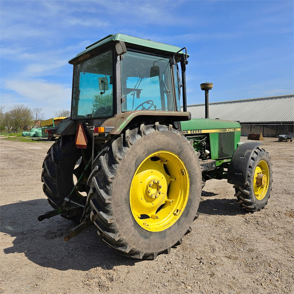 John Deere 3040 - Трактор: фото 5 John Deere 3040 - Трактор: фото 5