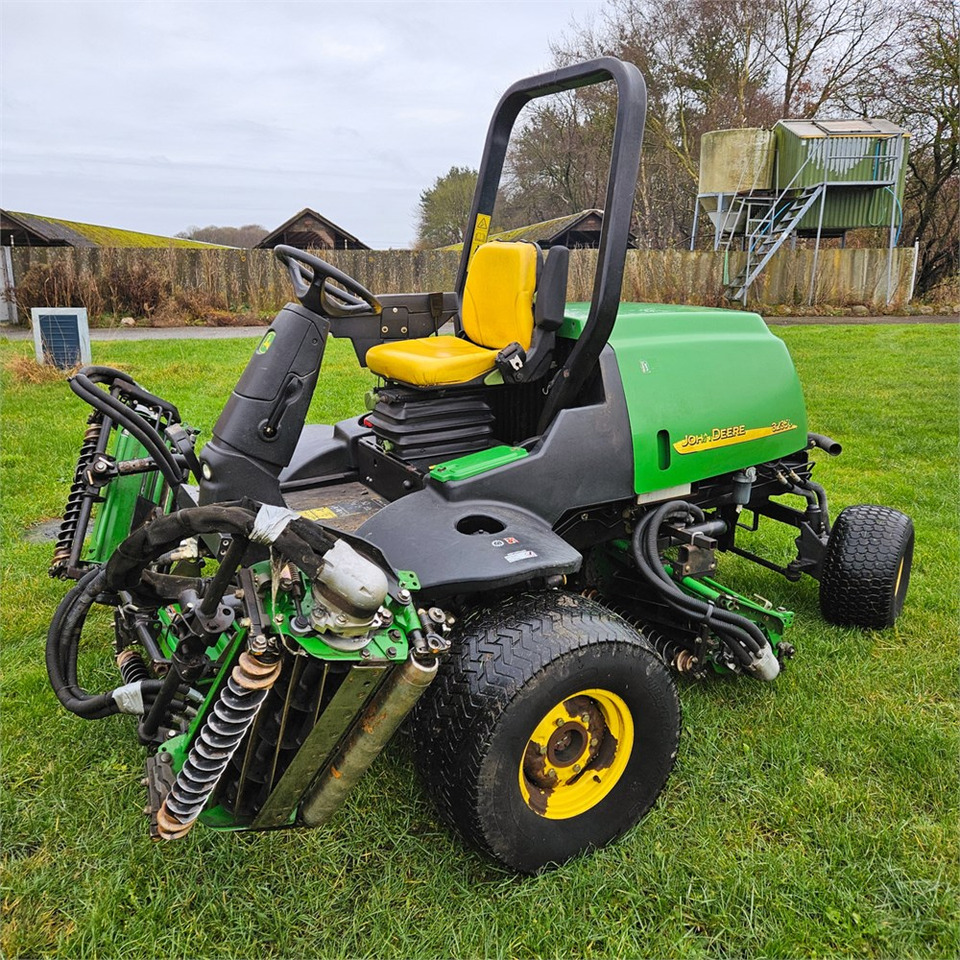 John Deere 3235C - Газонокосилка: фото 3 John Deere 3235C - Газонокосилка: фото 3
