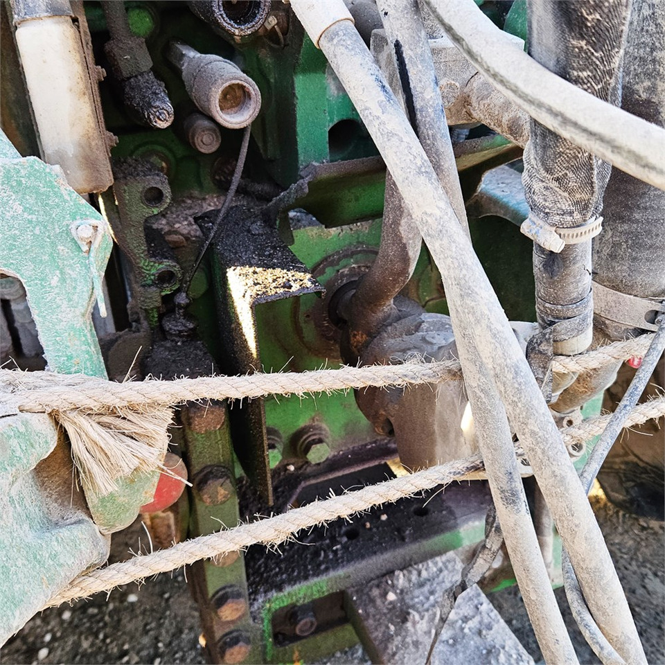 Трактор John Deere 7280 R: фото 37 Трактор John Deere 7280 R: фото 37