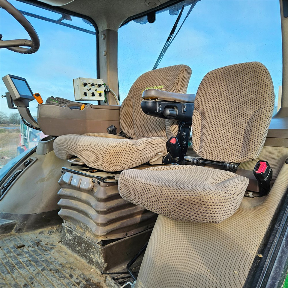 Трактор John Deere 7280 R: фото 15 Трактор John Deere 7280 R: фото 15