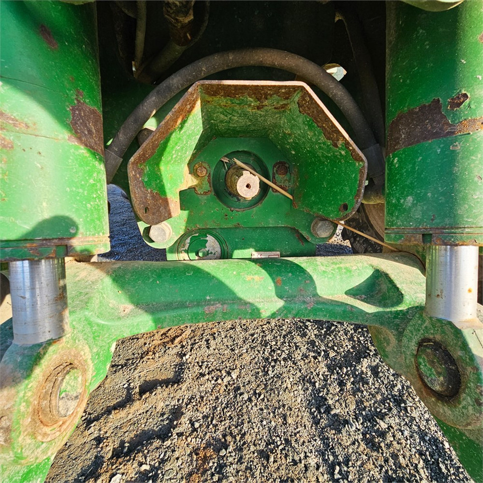 Трактор John Deere 7280 R: фото 46 Трактор John Deere 7280 R: фото 46